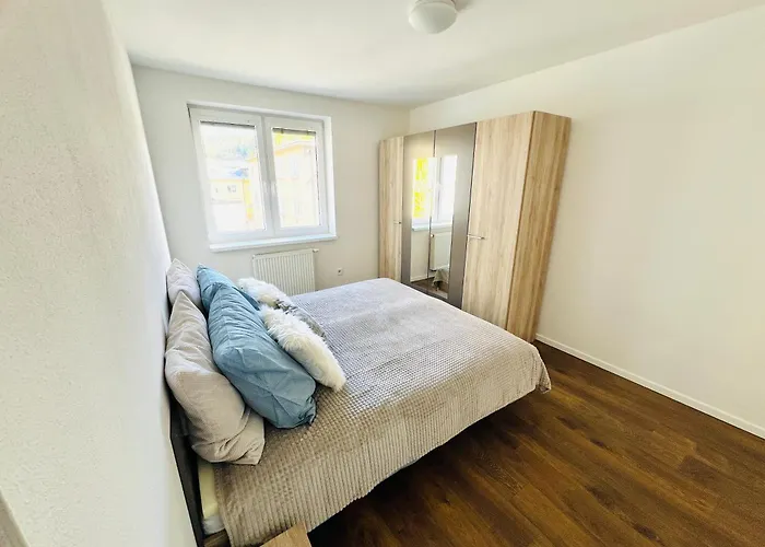 H5 2 Bedrooms With Balcony And Free Parking 아파트 질리나
